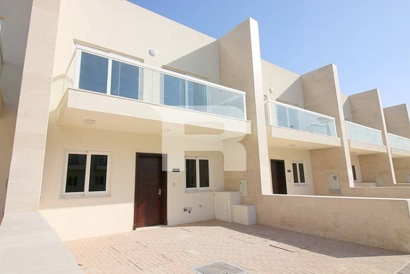 3 Bed Room Corner Villa for rent