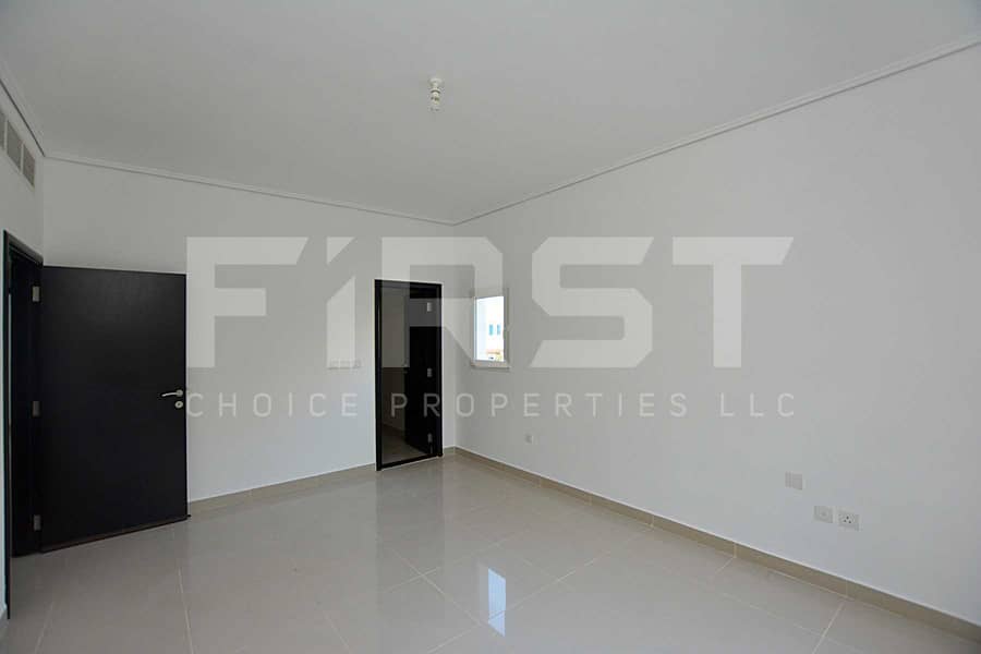 14 Internal Photo of 5 Bedroom Villa in Al Reef Villas 348.3 sq. m 3749 sq. ft (107). jpg