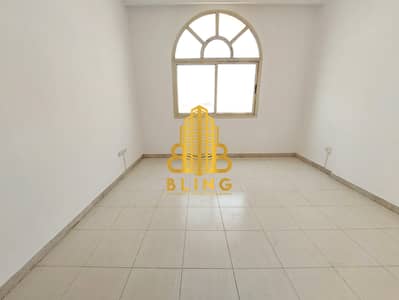 Splendid 1BHK With Balcony & Closed Kitchen