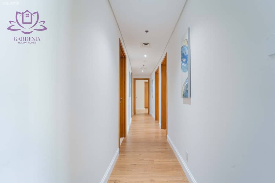 7 Hallway. jpg