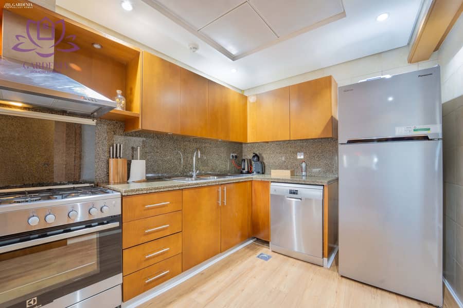 30 kitchen 2. jpg