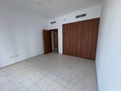 شقة في برج سكاي كورتس F،أبراج سكاي كورتس،مجمع دبي لاند ريزيدنس 2 غرف 68000 درهم - 11227957
