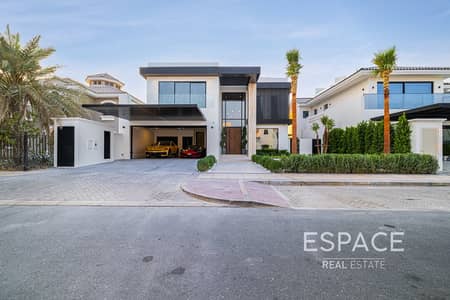 6 Bedroom Villa for Sale in Palm Jumeirah, Dubai - G+2 | Fully Furnished Ultra-Luxury Villa