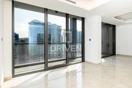 2 Bedroom Flat for Sale in Business Bay, Dubai - High Floor| Stunning Canal View | Unique Layout