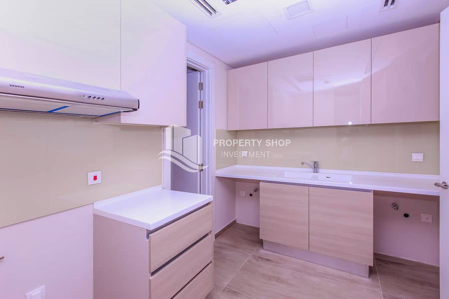 6 2-bedroom-al-reem-island-shams-abu-dhabi-yasmina-residences-kitchen-1. JPG