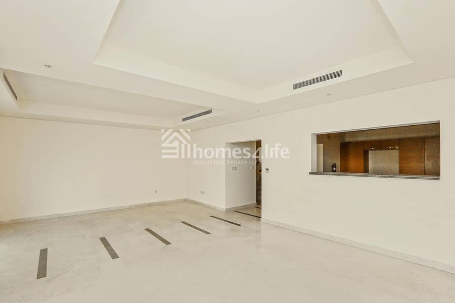 4 Ready To Move| Spacious Townhouses| Multiple Units| Near Metro Station| Near Expo Site| Good For Investment & End Use
