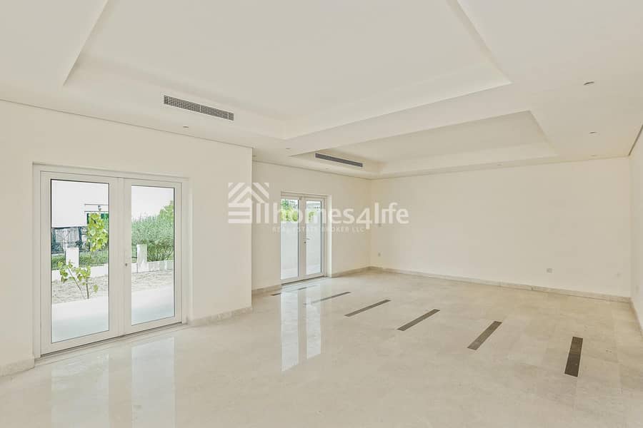 7 Ready To Move| Spacious Townhouses| Multiple Units| Near Metro Station| Near Expo Site| Good For Investment & End Use