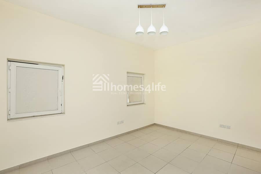 14 Ready To Move| Spacious Townhouses| Multiple Units| Near Metro Station| Near Expo Site| Good For Investment & End Use