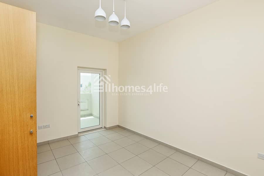 20 Ready To Move| Spacious Townhouses| Multiple Units| Near Metro Station| Near Expo Site| Good For Investment & End Use