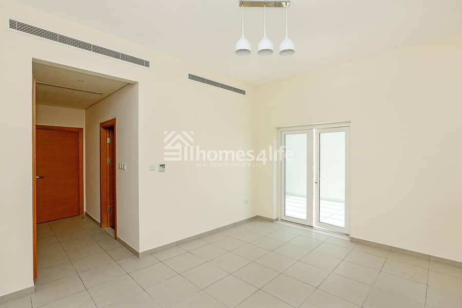 21 Ready To Move| Spacious Townhouses| Multiple Units| Near Metro Station| Near Expo Site| Good For Investment & End Use