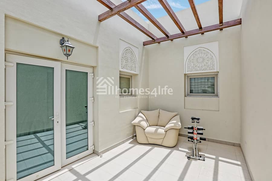 29 Ready To Move| Spacious Townhouses| Multiple Units| Near Metro Station| Near Expo Site| Good For Investment & End Use
