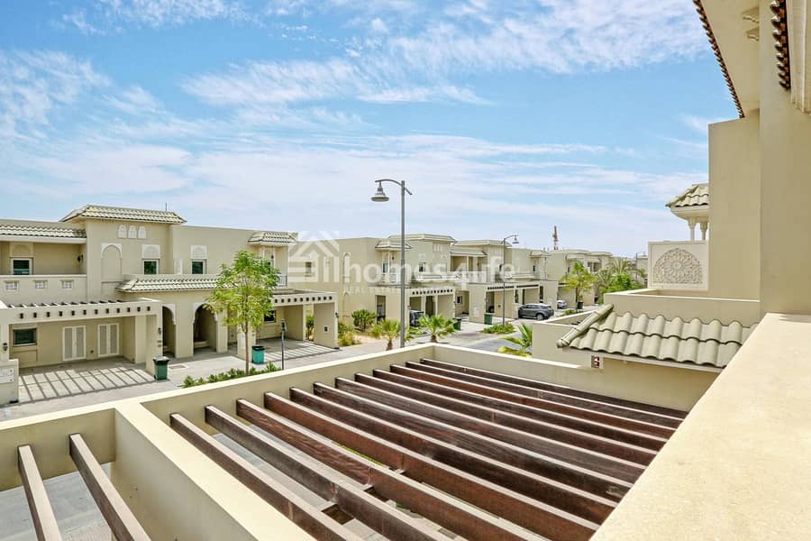 32 Ready To Move| Spacious Townhouses| Multiple Units| Near Metro Station| Near Expo Site| Good For Investment & End Use