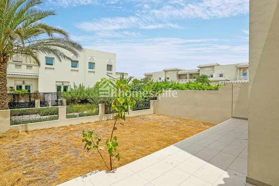 33 Ready To Move| Spacious Townhouses| Multiple Units| Near Metro Station| Near Expo Site| Good For Investment & End Use