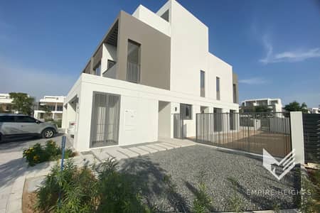 4 Bedroom Villa for Rent in Tilal Al Ghaf, Dubai - Vacant | Villa For Family | Corner Unit