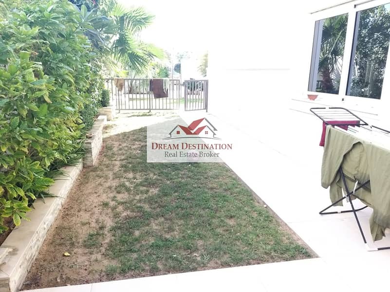 13 Landscaped - 5 Bedroom Mediterranean Style Villa in D1