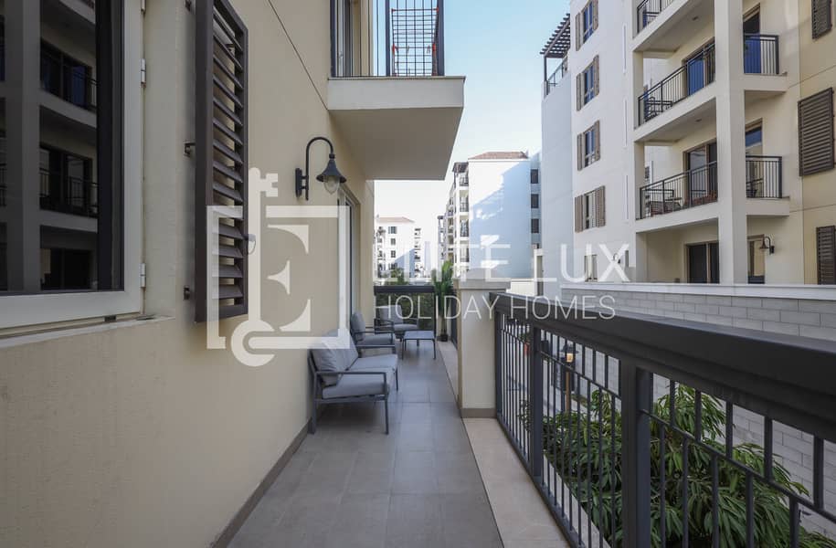 8 Balcony 2-min-min. jpg