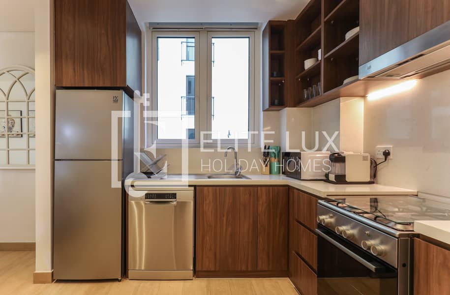 12 Kitchen 2-min-min. jpg