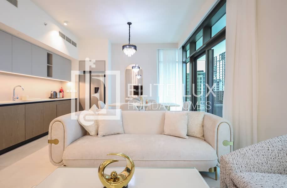 5 Living Rm - Dining 3-min. jpg