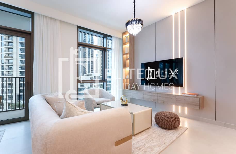 7 Living Room 1-min. jpg