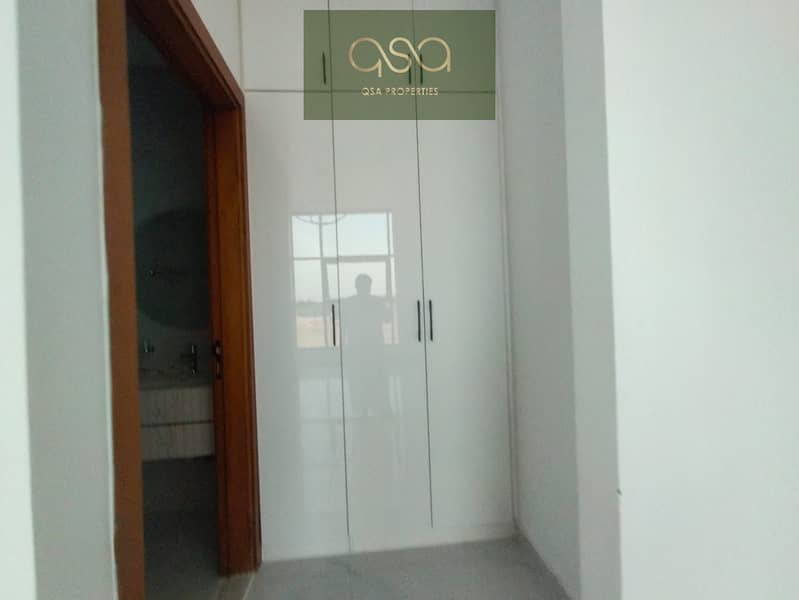 16 WhatsApp Image 2025-04-09 at 15.35. 40_32db2adf. jpg