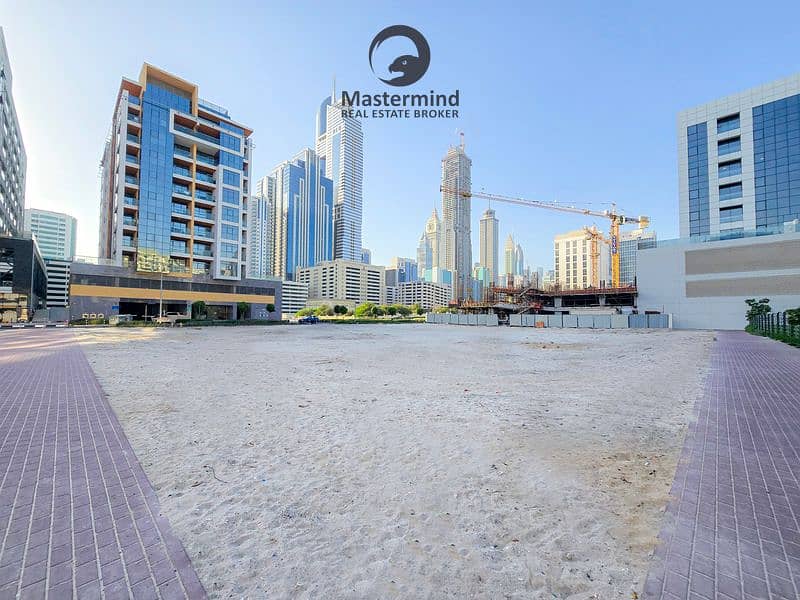 2 Jumeirah Garden City 1. jpg