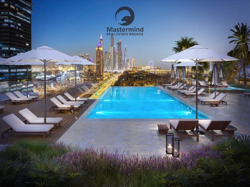 29 23_06_22_GATEWAY_A_POOL_NOWOMAN. jpg