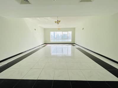 Cornich View//Open View//Chiller Free//Gym Free//2 Checq Payment//Mantinance free//4 Badroom With Maidroom//Waldrop//Only Family?