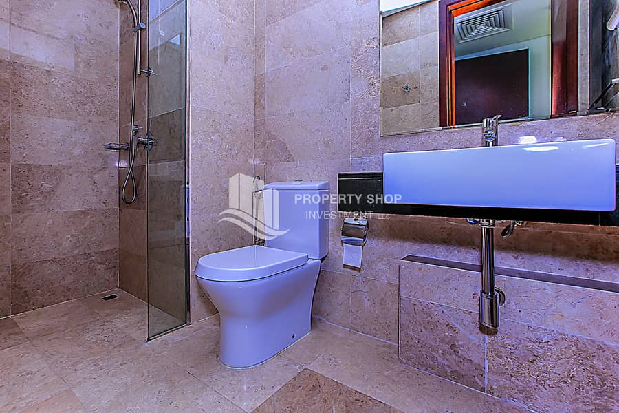 20 3-bedroom-apartment-al-reem-island-marina-square-mrina-heights-1-bathroom-2. JPG