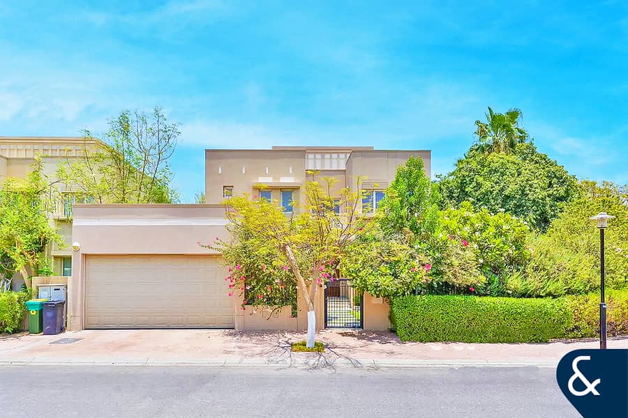 Fully Upgraded | Private Pool | Corner Plot Fully Upgraded | Private Pool | Corner Plot