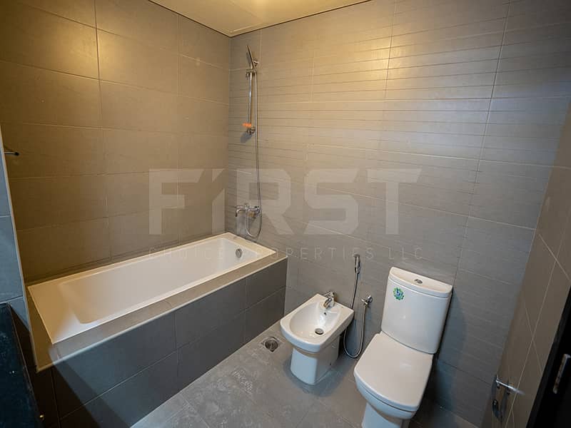 8 1BR Apt Tala Tower  Al Reem Island Abu Dhbai UAE (11). jpg