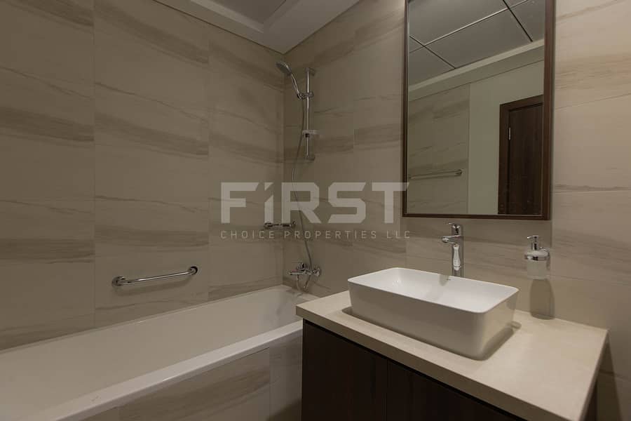 11 Internal Photo of 2 Bedroom Apartment in Reflection Shams Abu Dhabi Al Reem Island Abu Dhabi UAE (34). jpg