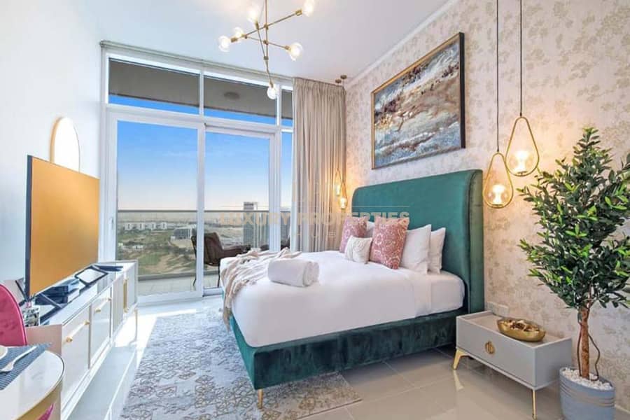 Upgraded | Golf | High floor | Furnished | Vacant Upgraded | Golf | High floor | Furnished | Vacant