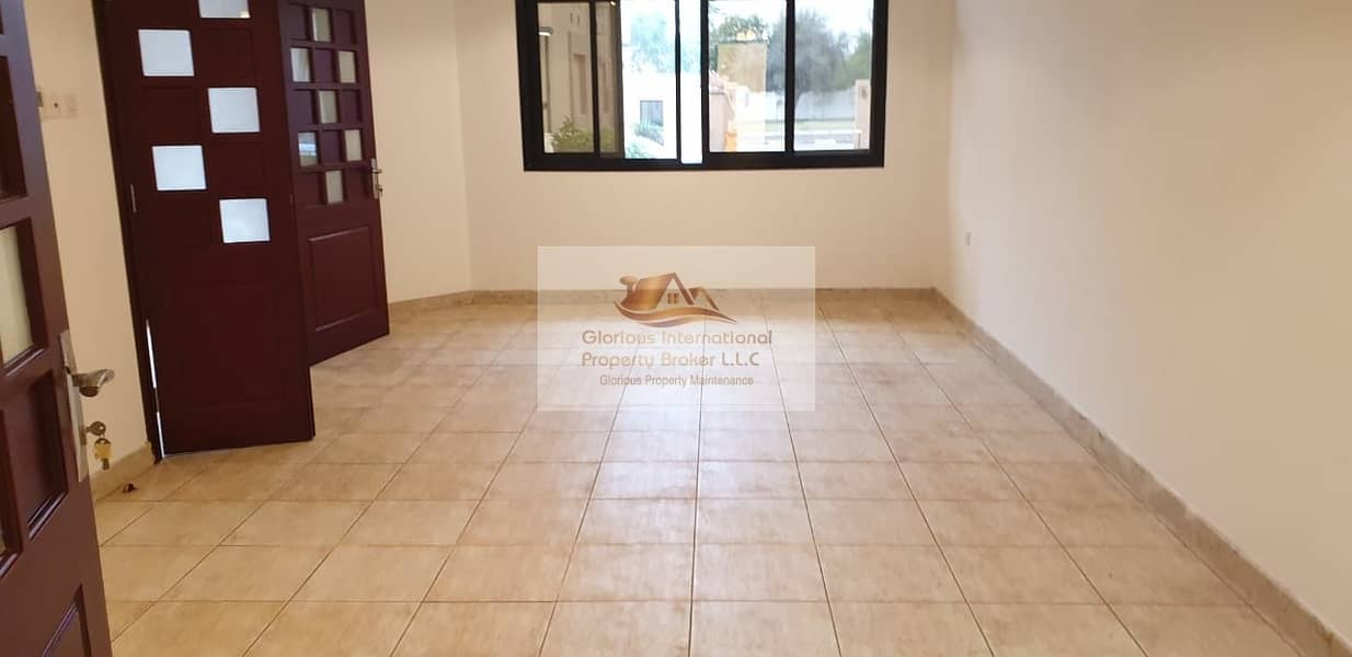 6 Awesome! Properly Maintained w/ Swimmin Pool