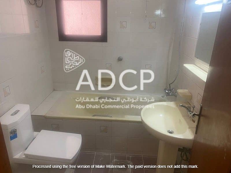 5 BATHROOM(93). jpg