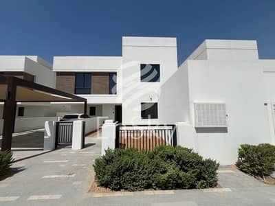 5 Bedroom Villa for Sale in Yas Island, Abu Dhabi - Vacant| Standalone Villa With Modern Facilities