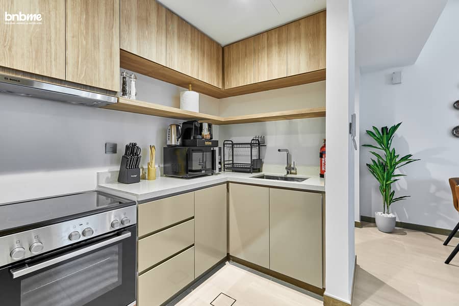 14 Kitchen. jpg