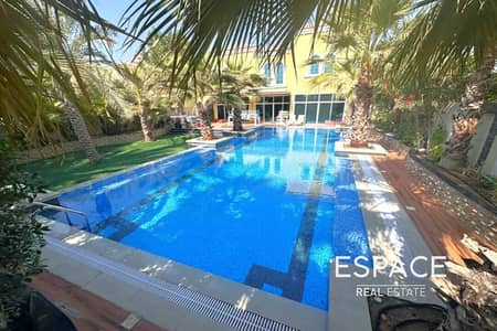 3 Bedroom Villa for Rent in Jumeirah Park, Dubai - Available Now | Vacant | Large Plot