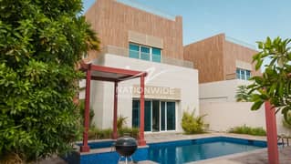Vacant Now | Astonishing 5BR | Community View