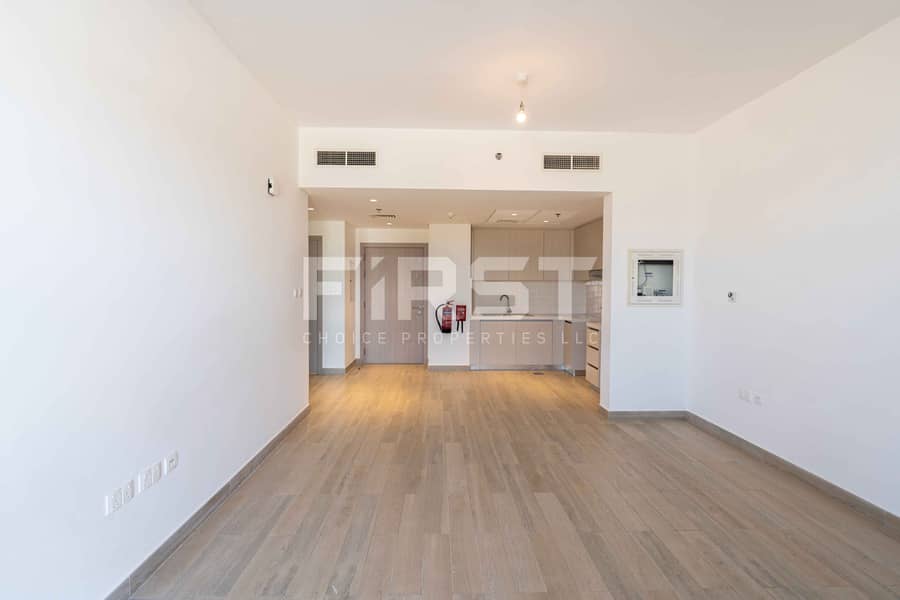 2 1BR Apt Watersedge Yas Island Abu Dhbai UAE  (16). jpg