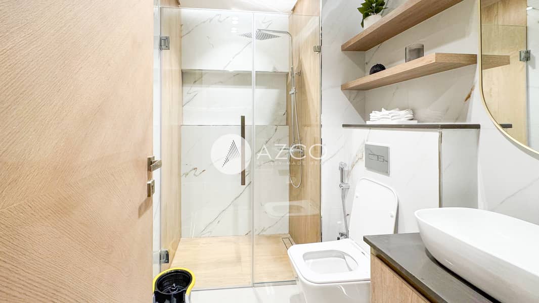 10 AZCO REAL ESTATE 1-6. jpg