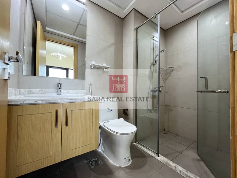31 9.0 Master Toilet. JPG