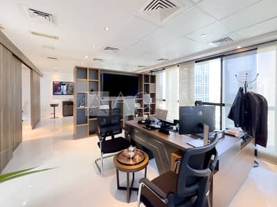 Office for Sale in Jumeirah Lake Towers (JLT), Dubai - Spacious Fitted | Lake View | With Balcony