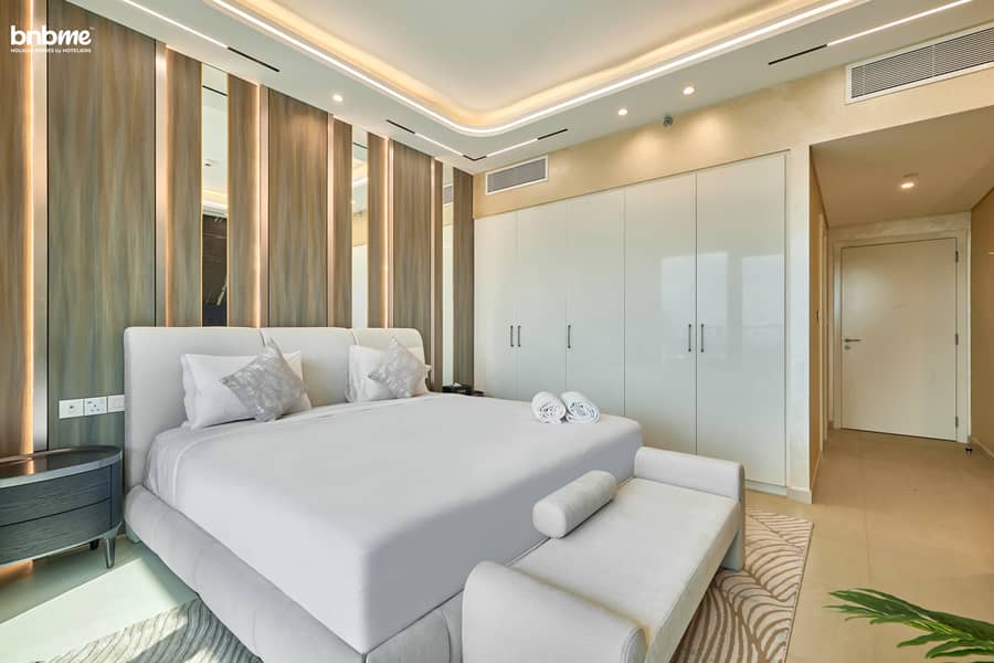 25 MasterBedroom (3). jpg