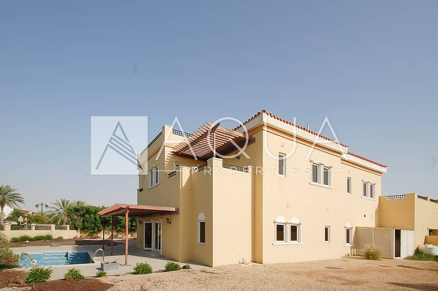 6 BR Mazaya C2 Villa with Pool and Garden