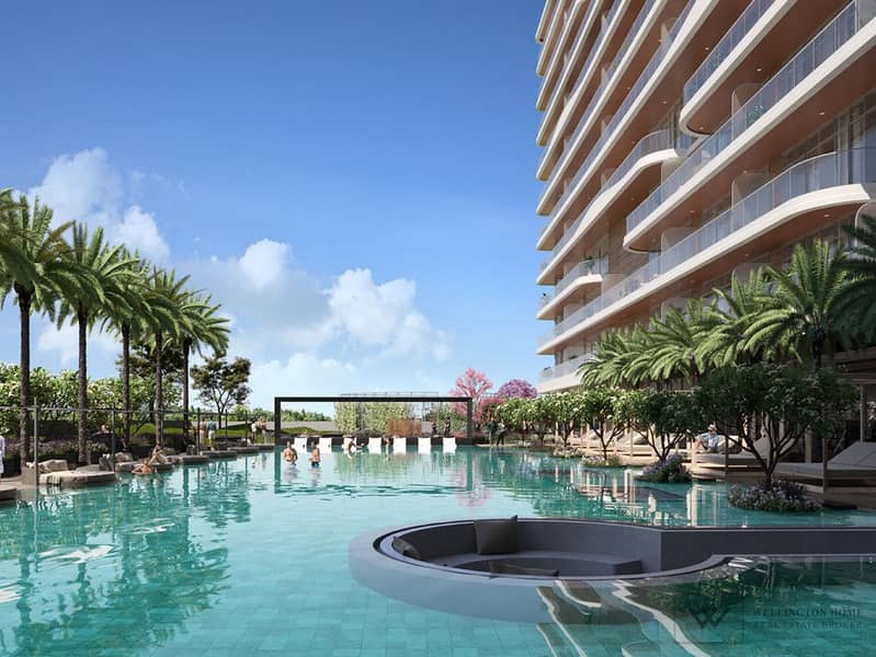 3 pool side2. jpg