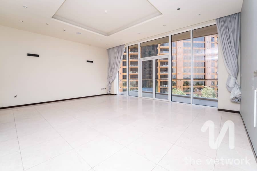 Vacant | Video Available | Mid Floor | Key With Me Vacant | Video Available | Mid Floor | Key With Me