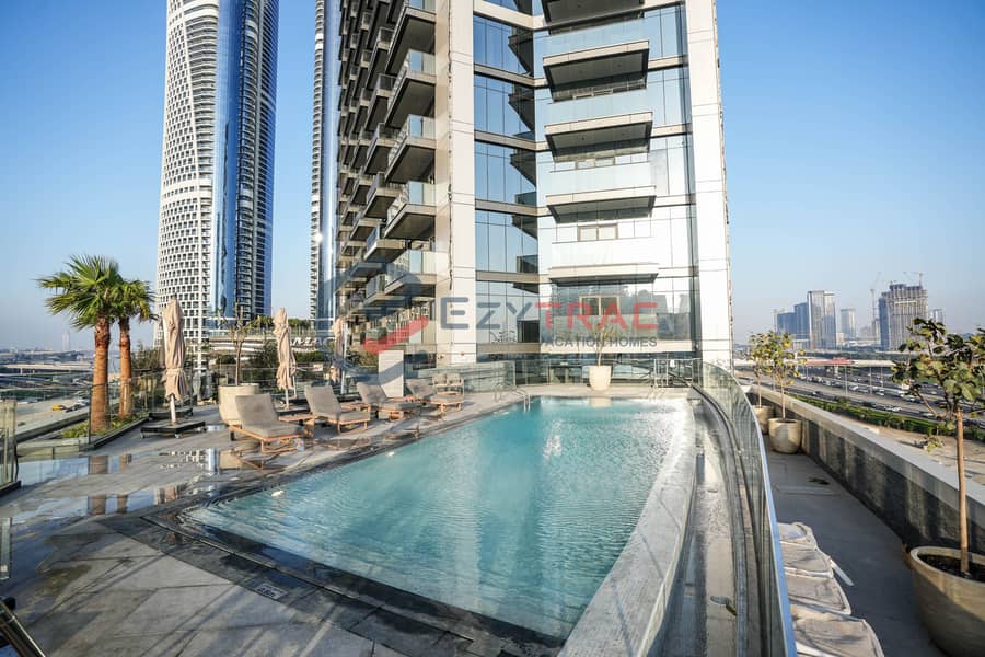 18 Nobles 1204 Airbnb Business - Pool 01. jpg