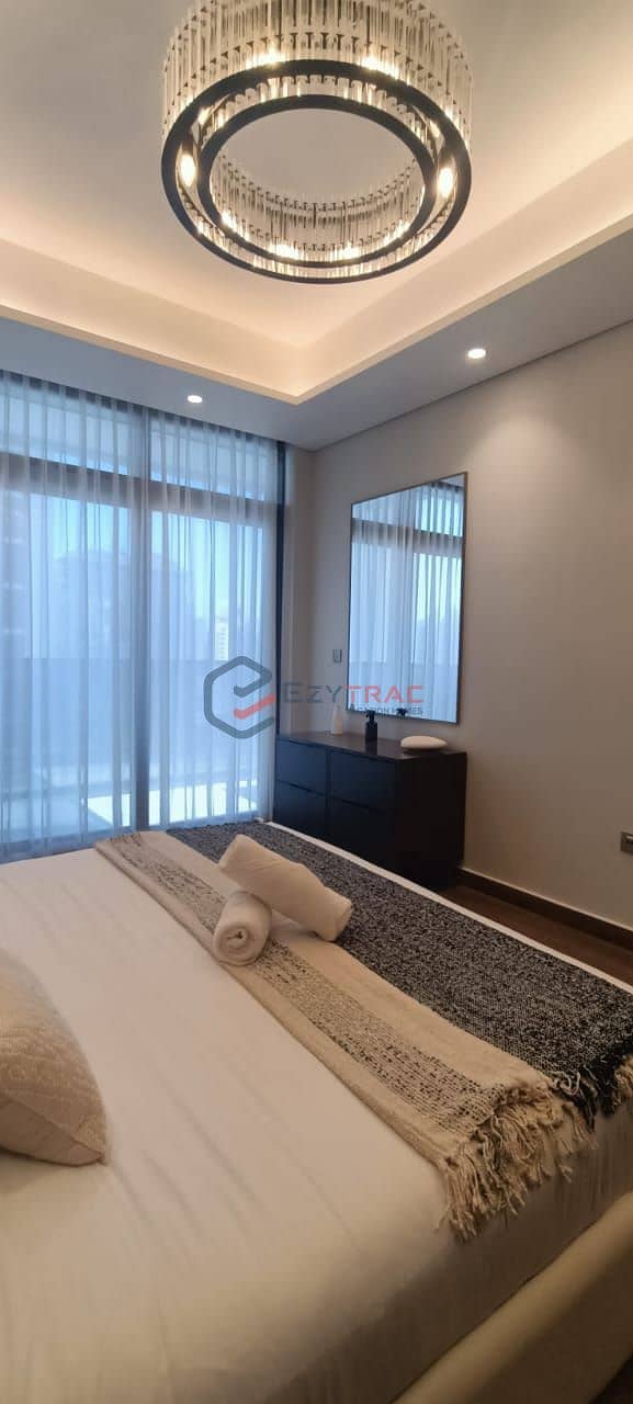 21 eb817372-e800-4726-b048-50076608106e. jpg