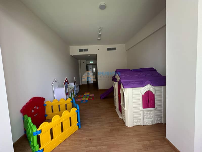7 kids play room1. jpg