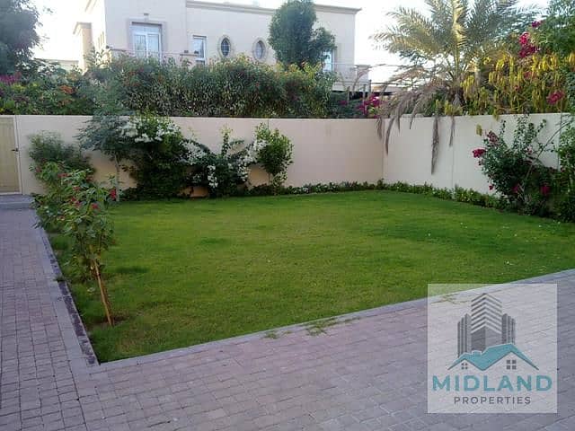 12 4-Garden View from Kitchen. jpg